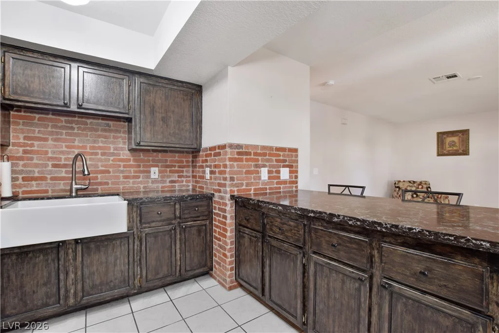 1321 Cinder Rock, Las Vegas, NV 89128