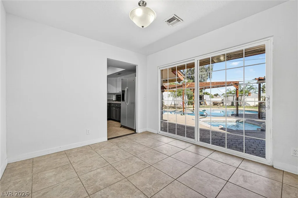 4534 Emerald, Las Vegas, NV 89120