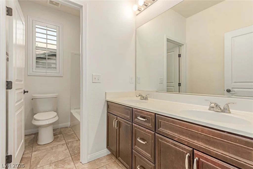10407 Hemingway, Las Vegas, NV 89149