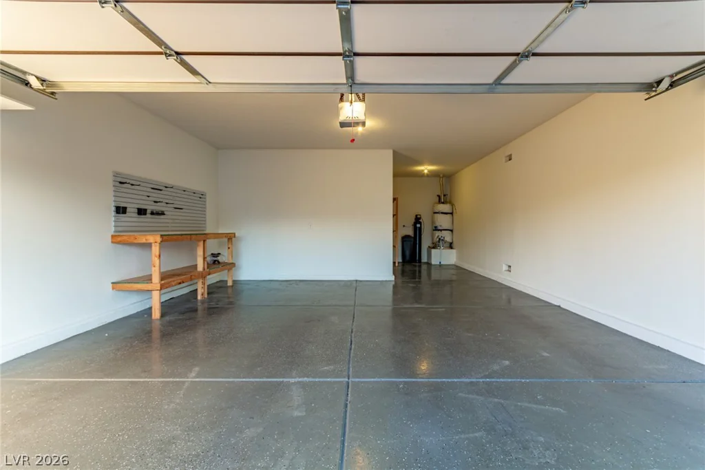 10407 Hemingway, Las Vegas, NV 89149