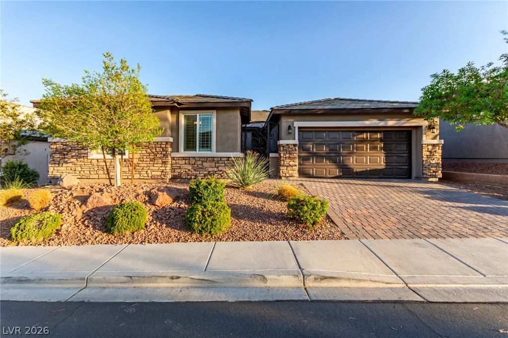 10407 Hemingway, Las Vegas, NV 89149