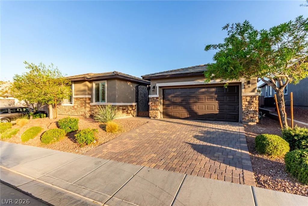 10407 Hemingway, Las Vegas, NV 89149