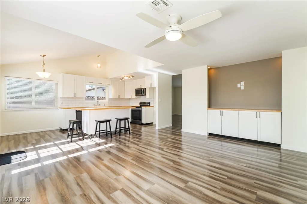 417 Meadow Valley, Las Vegas, NV 89107