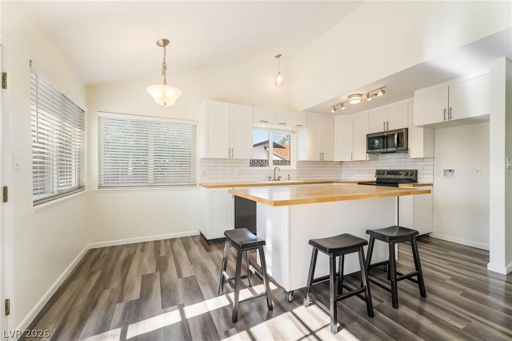 417 Meadow Valley, Las Vegas, NV 89107