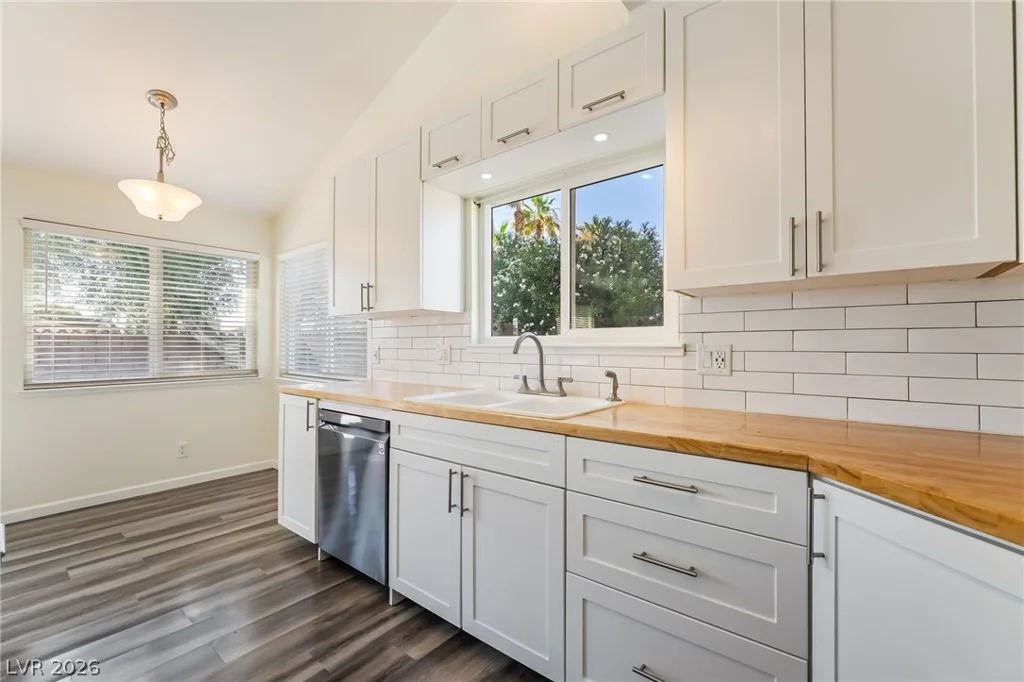 417 Meadow Valley, Las Vegas, NV 89107