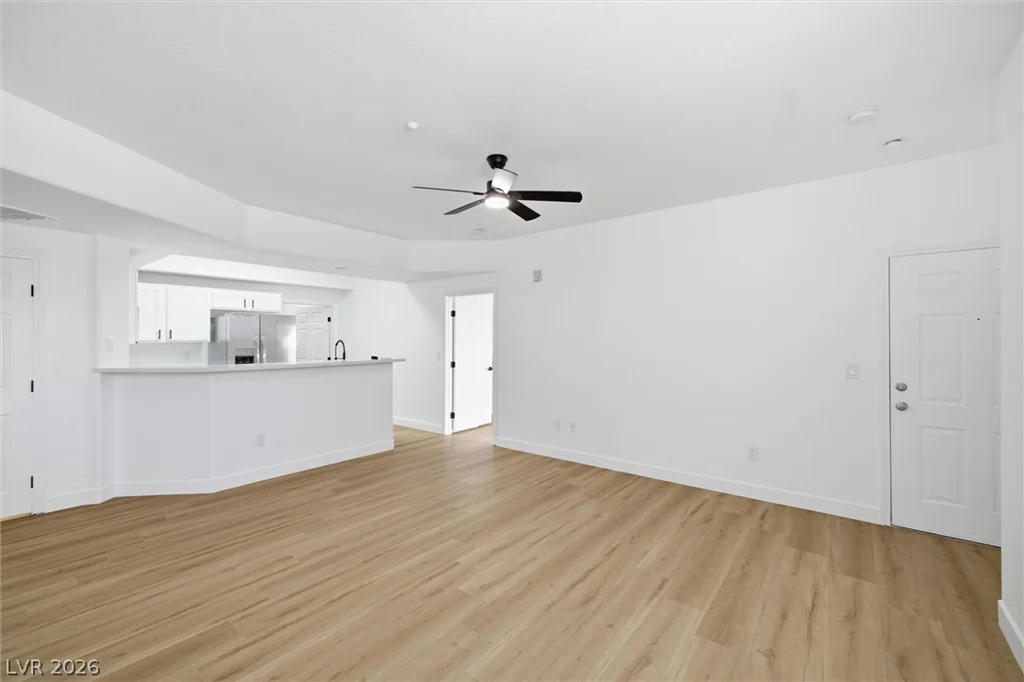 5855 Valley, North Las Vegas, NV 89031