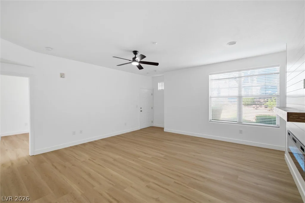 5855 Valley, North Las Vegas, NV 89031