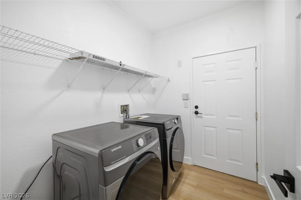 5855 Valley, North Las Vegas, NV 89031