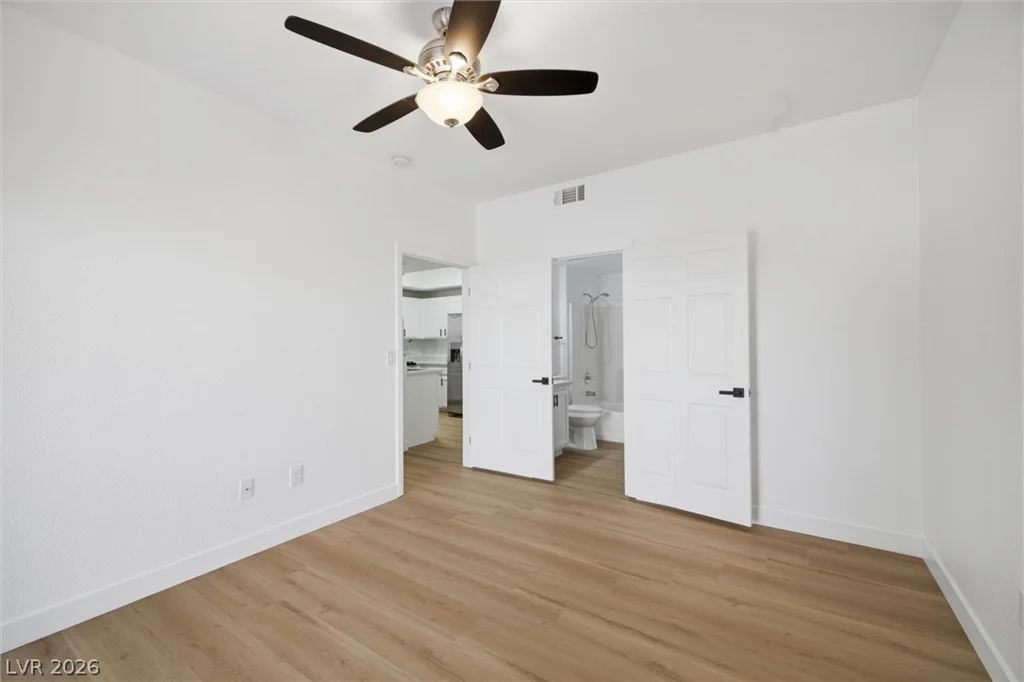 5855 Valley, North Las Vegas, NV 89031