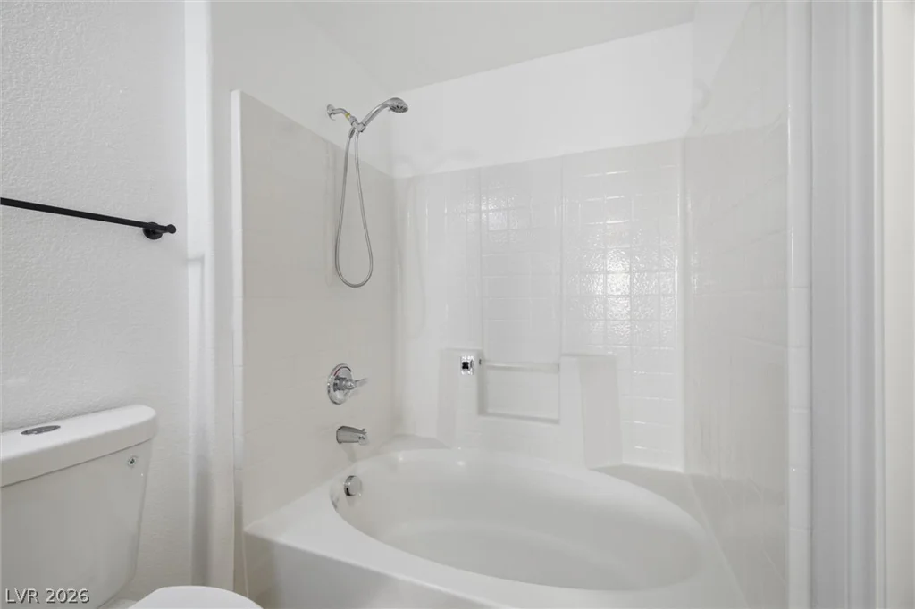 5855 Valley, North Las Vegas, NV 89031