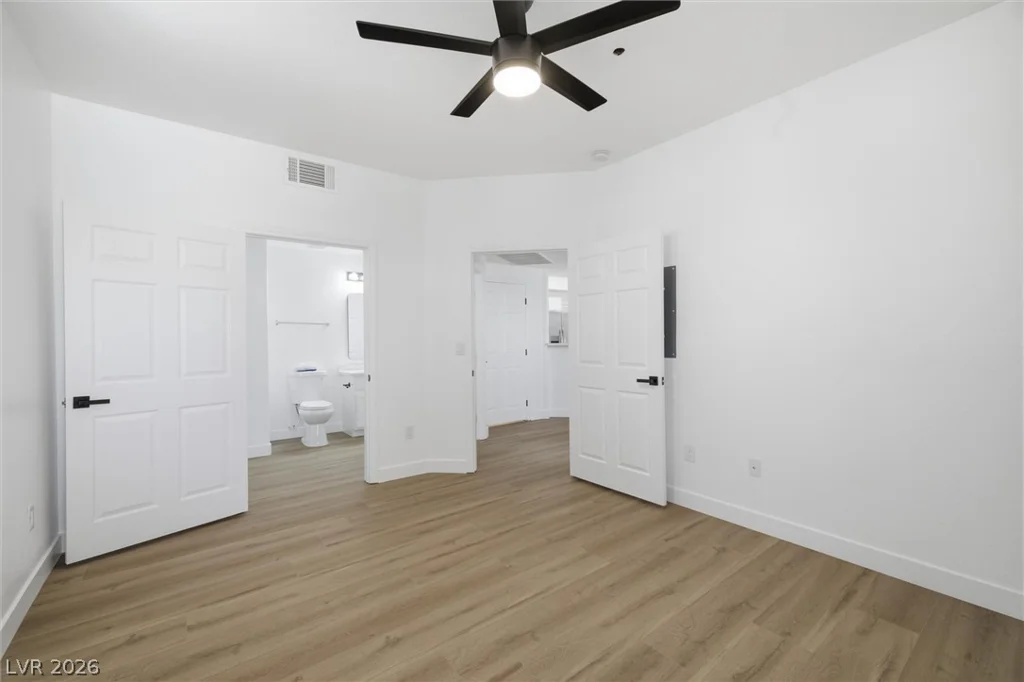 5855 Valley, North Las Vegas, NV 89031