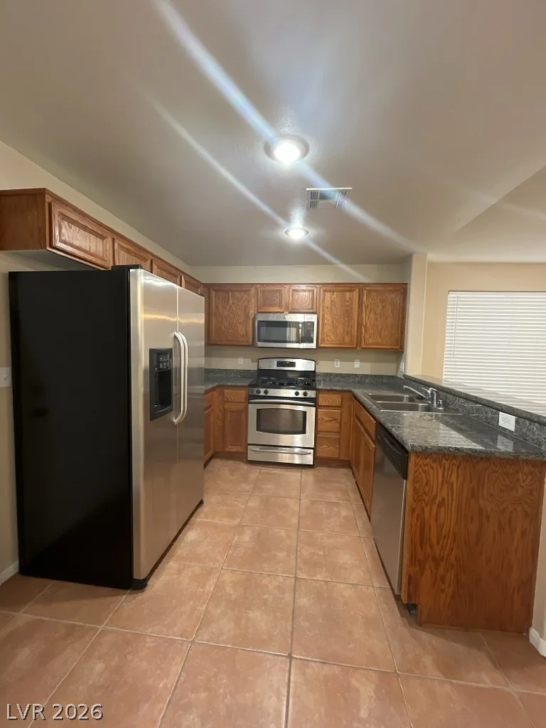 5680 Woods Crossing, Las Vegas, NV 89148