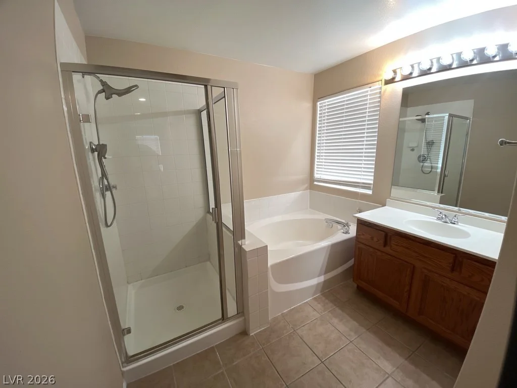 5680 Woods Crossing, Las Vegas, NV 89148