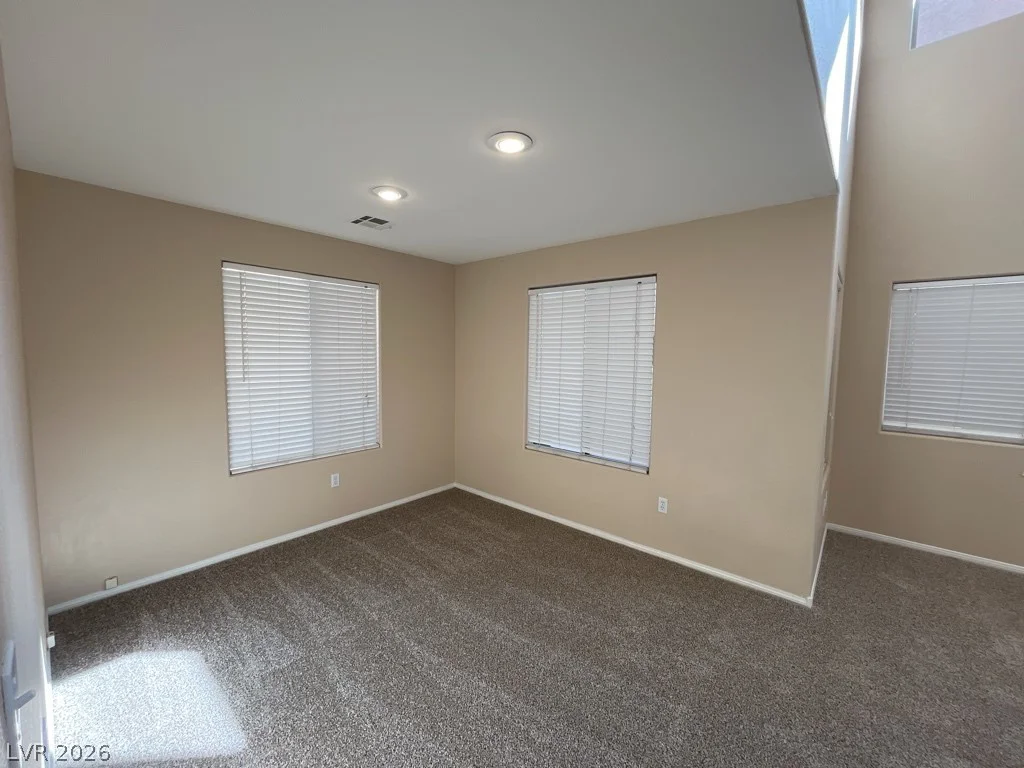 5680 Woods Crossing, Las Vegas, NV 89148