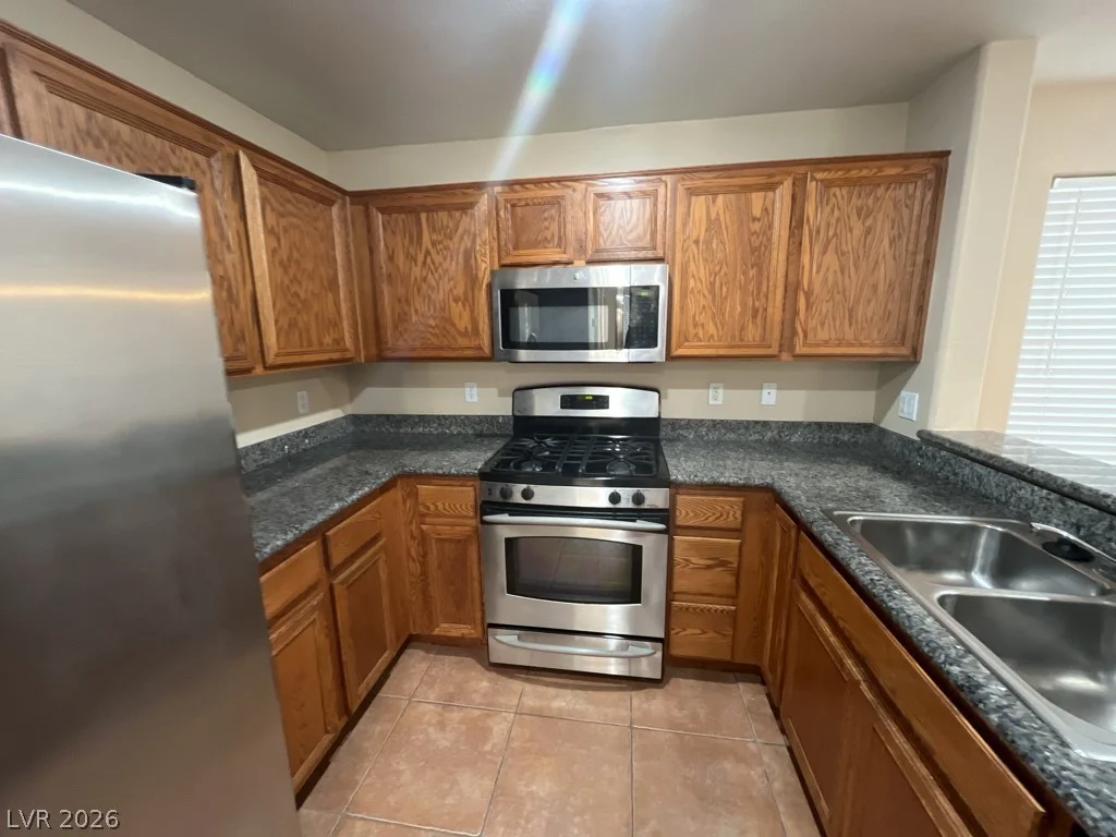 5680 Woods Crossing, Las Vegas, NV 89148
