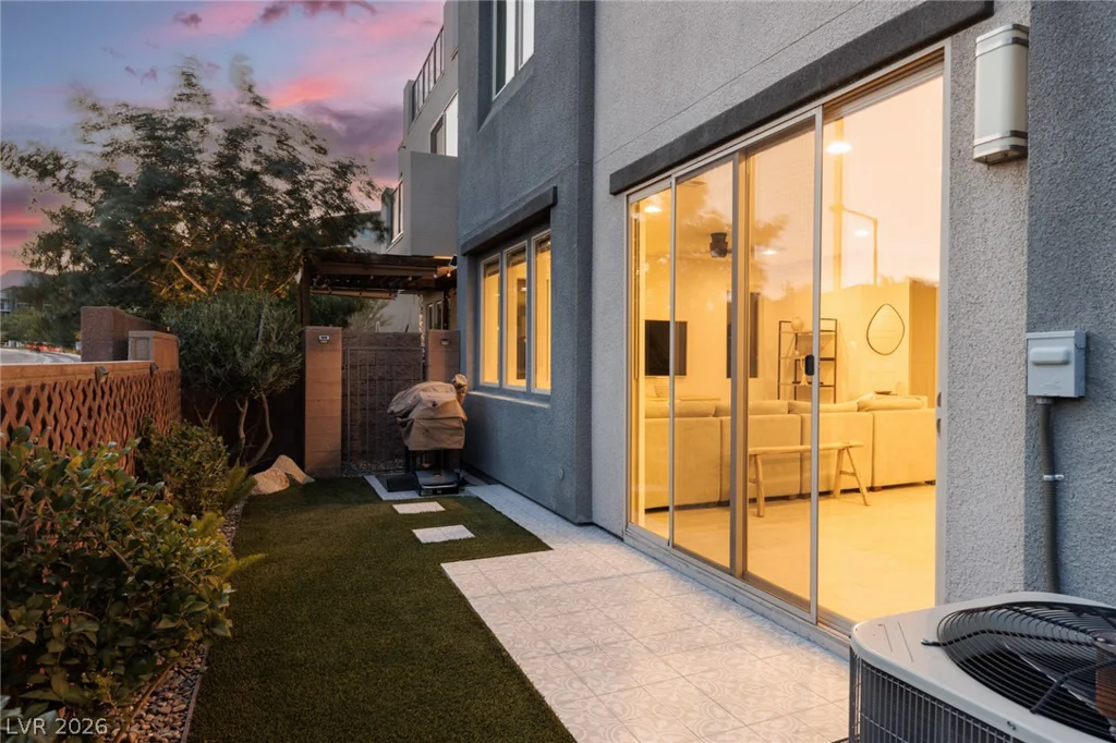11335 Gravitation, Las Vegas, NV 89135