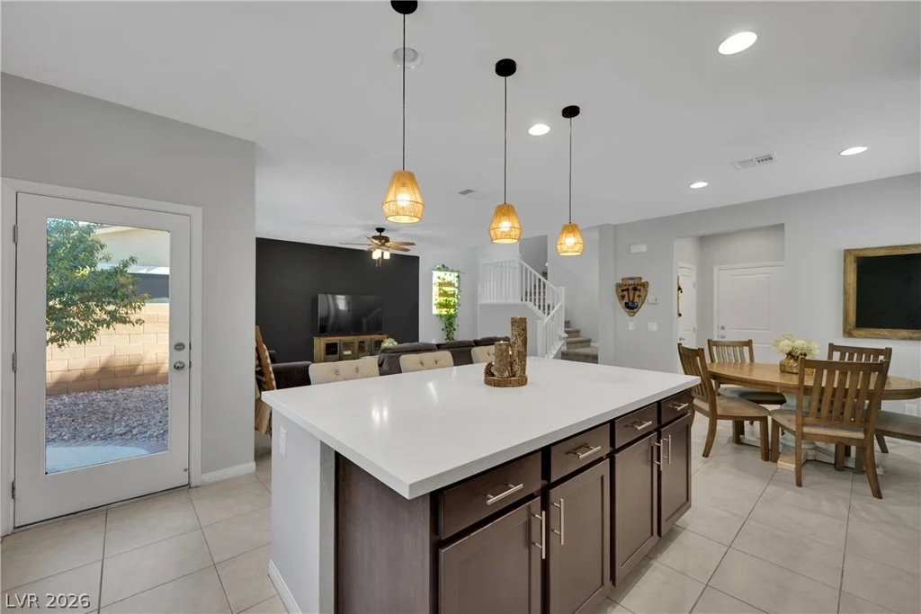 8031 Skye Bridge, Las Vegas, NV 89166
