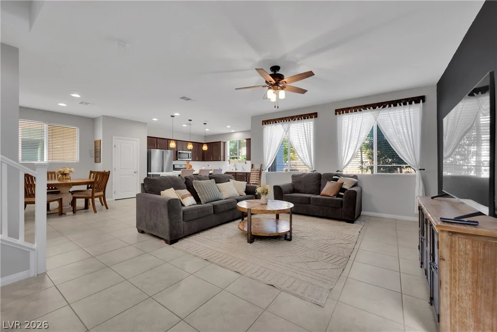 8031 Skye Bridge, Las Vegas, NV 89166