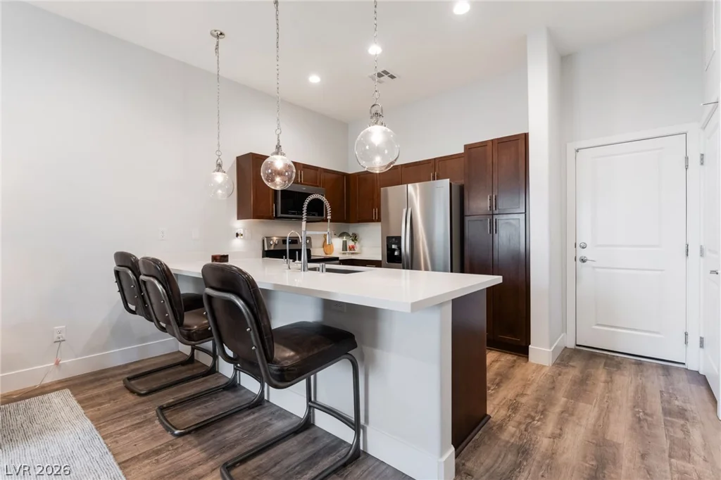 6432 Spring Jog, Las Vegas, NV 89166