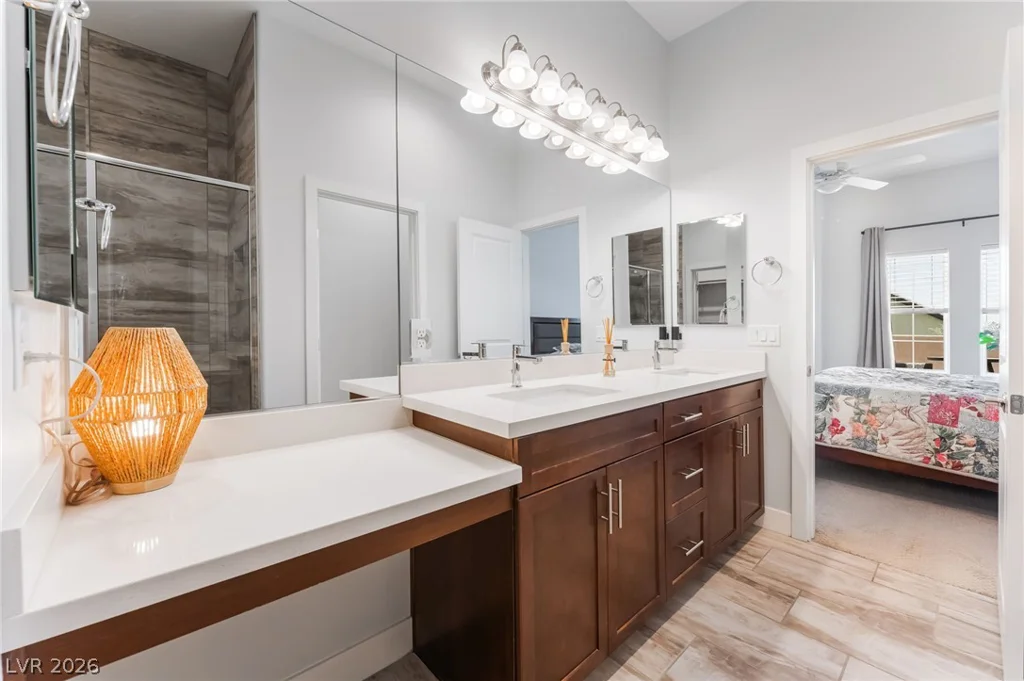 6432 Spring Jog, Las Vegas, NV 89166