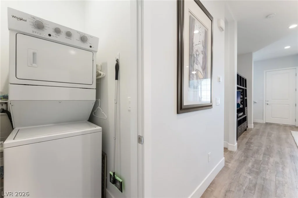 6432 Spring Jog, Las Vegas, NV 89166