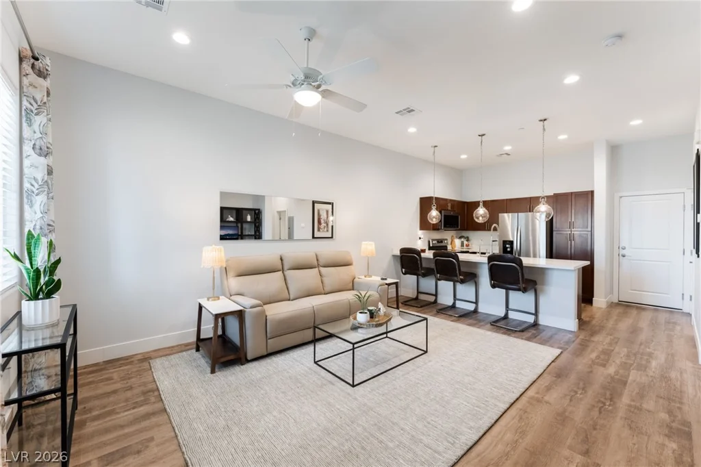 6432 Spring Jog, Las Vegas, NV 89166