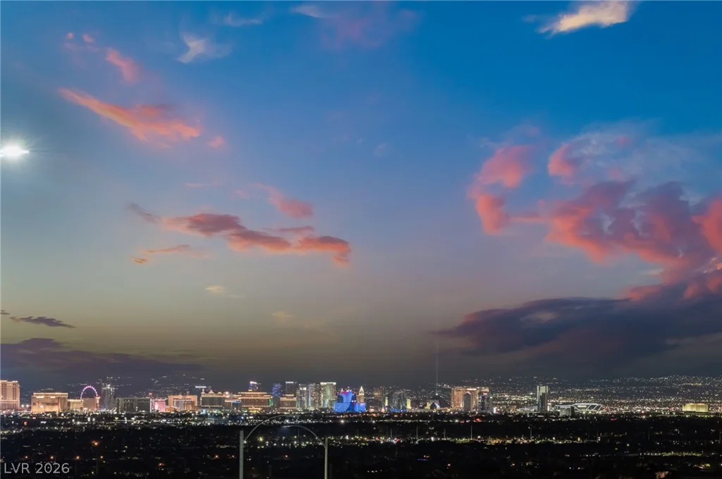 6432 Spring Jog, Las Vegas, NV 89166