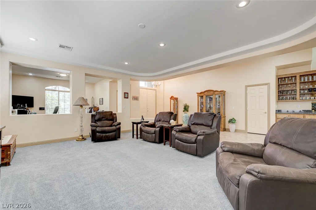 10093 Golden Bluff, Las Vegas, NV 89148