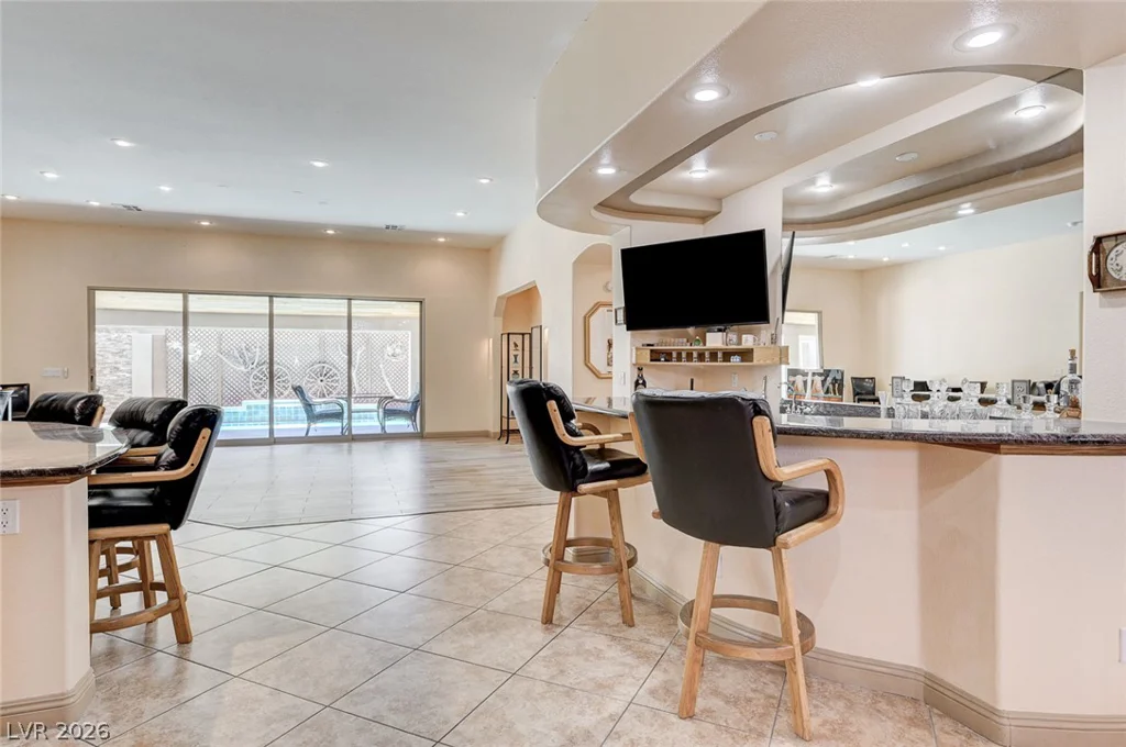 10093 Golden Bluff, Las Vegas, NV 89148