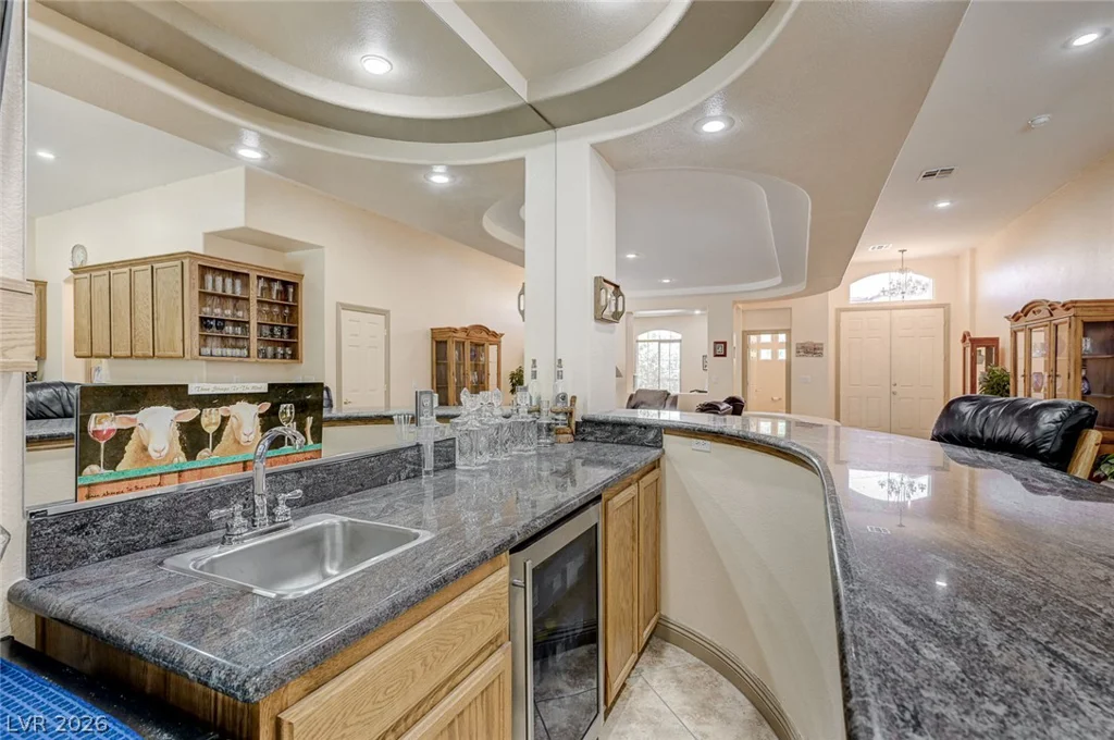 10093 Golden Bluff, Las Vegas, NV 89148