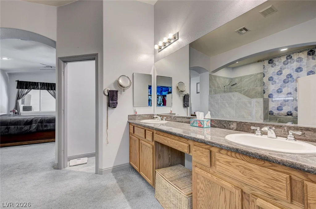 10093 Golden Bluff, Las Vegas, NV 89148