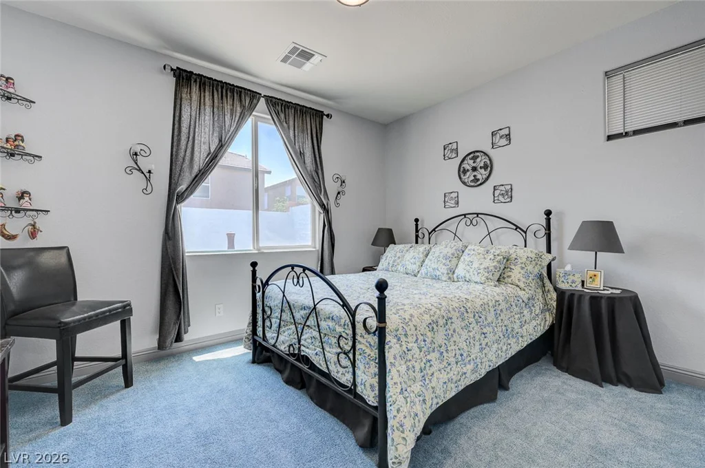 10093 Golden Bluff, Las Vegas, NV 89148