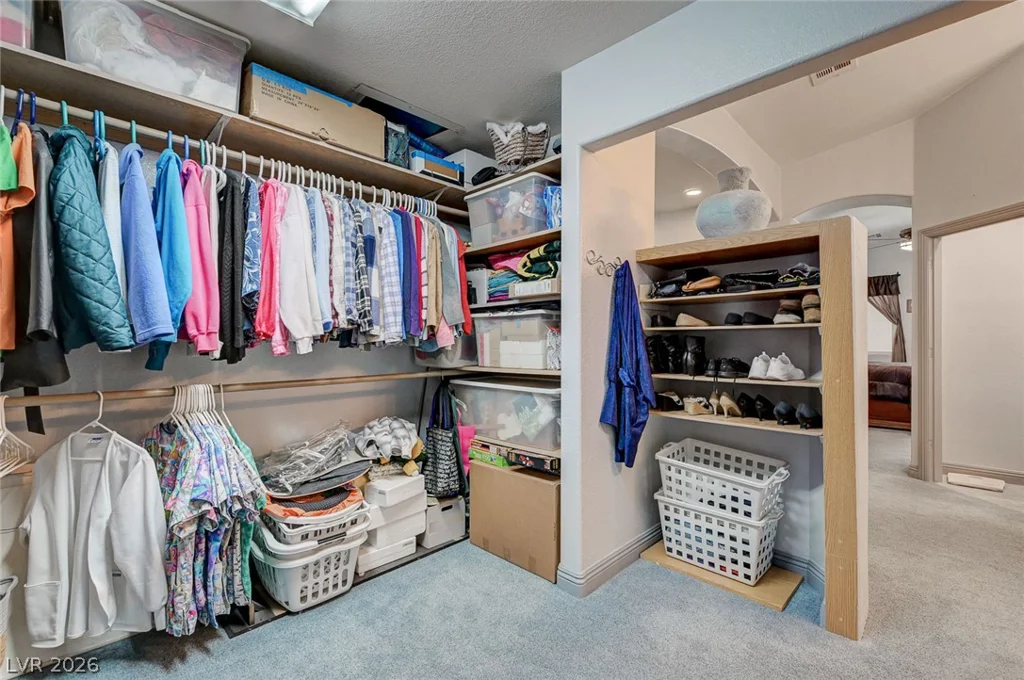 10093 Golden Bluff, Las Vegas, NV 89148