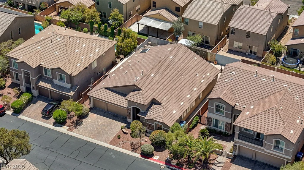 10093 Golden Bluff, Las Vegas, NV 89148
