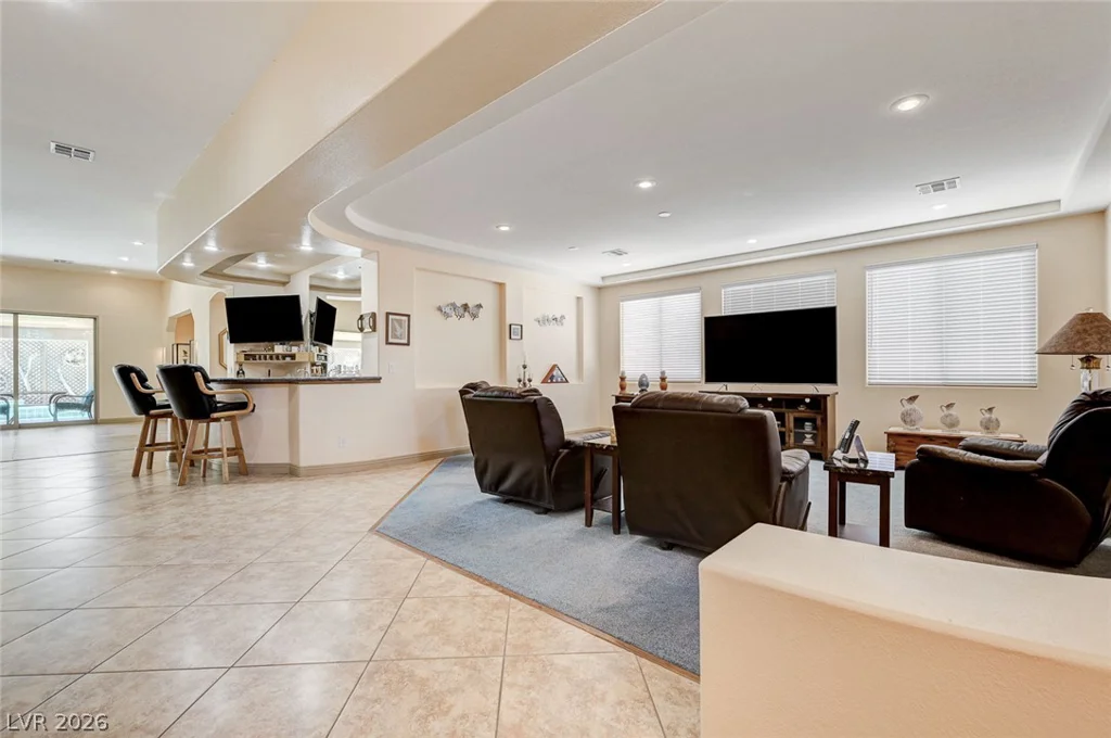 10093 Golden Bluff, Las Vegas, NV 89148