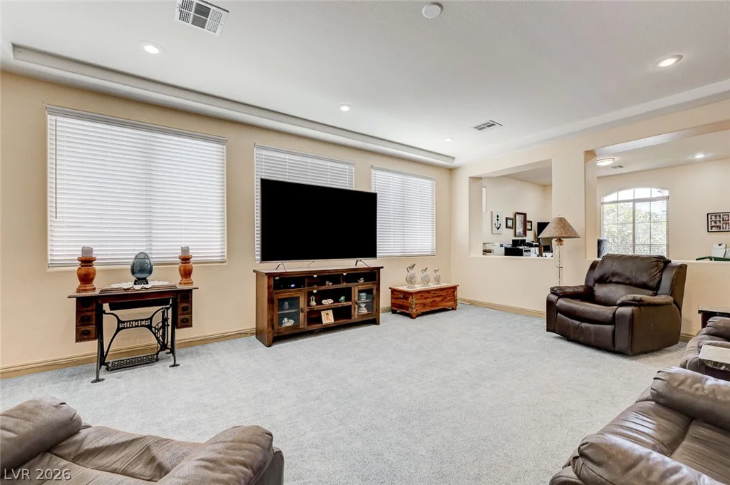 10093 Golden Bluff, Las Vegas, NV 89148