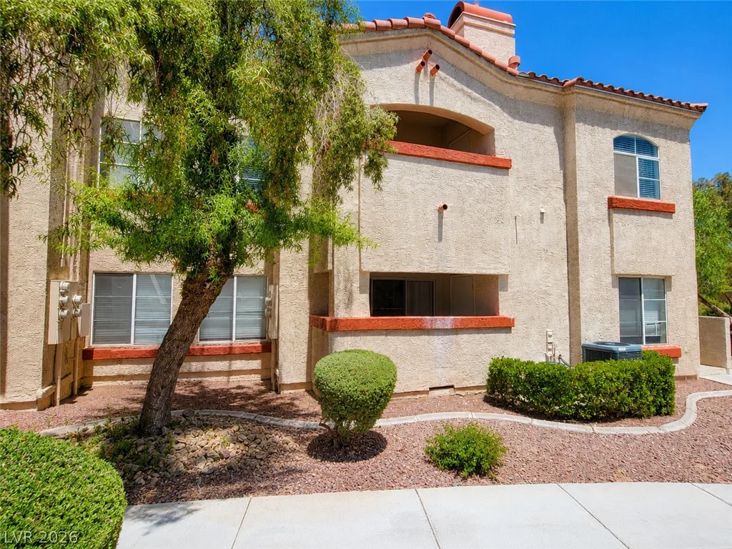 525 Indian Princess, Las Vegas, NV 89145