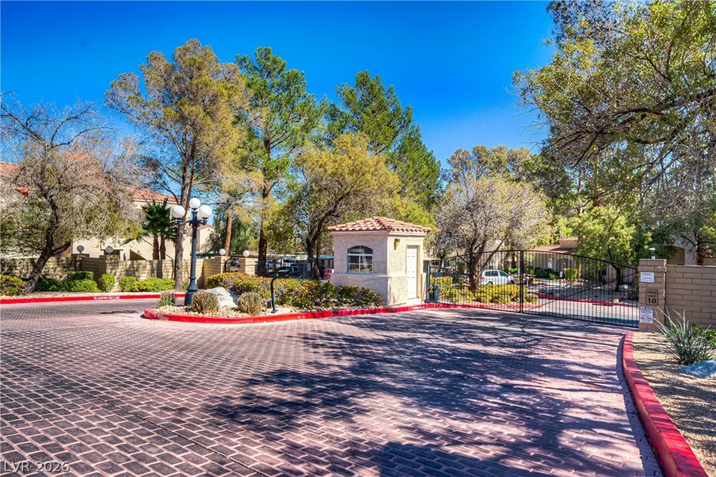 525 Indian Princess, Las Vegas, NV 89145
