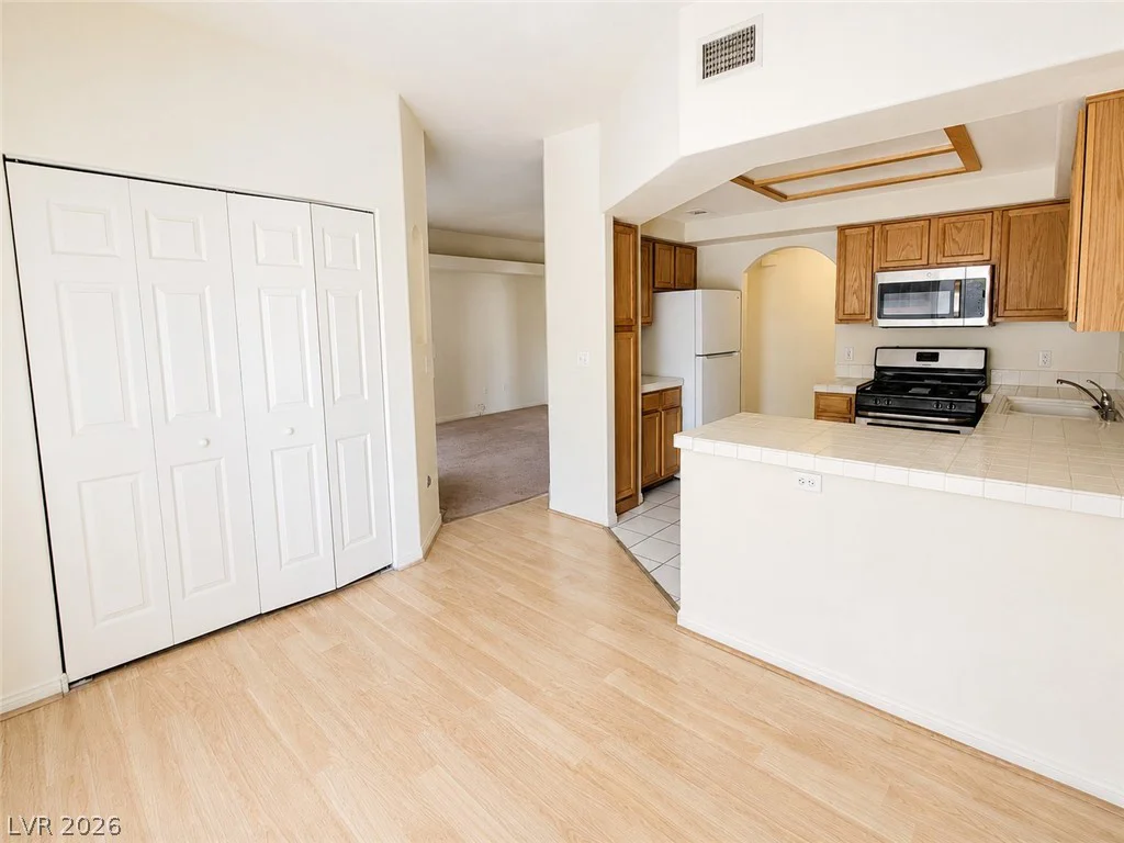 525 Indian Princess, Las Vegas, NV 89145