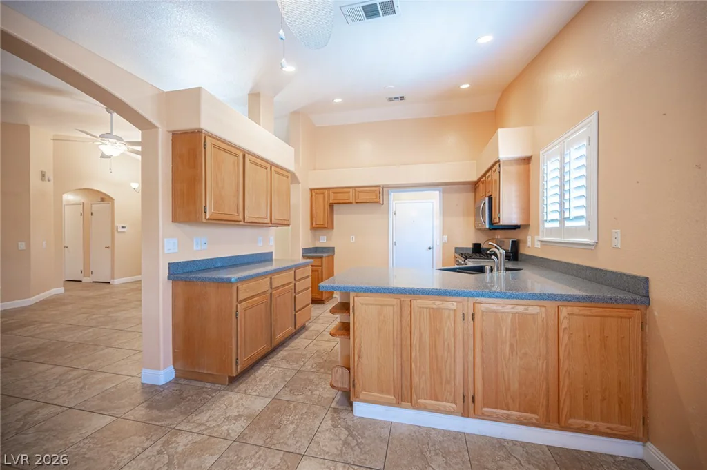 4353 Valley Regents, North Las Vegas, NV 89032
