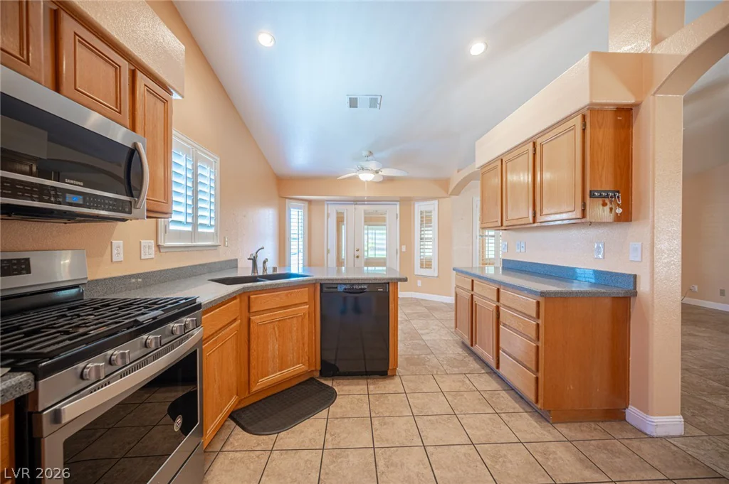 4353 Valley Regents, North Las Vegas, NV 89032
