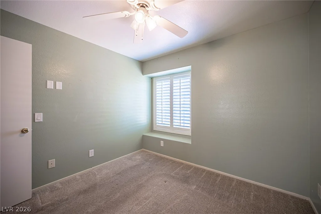 4353 Valley Regents, North Las Vegas, NV 89032