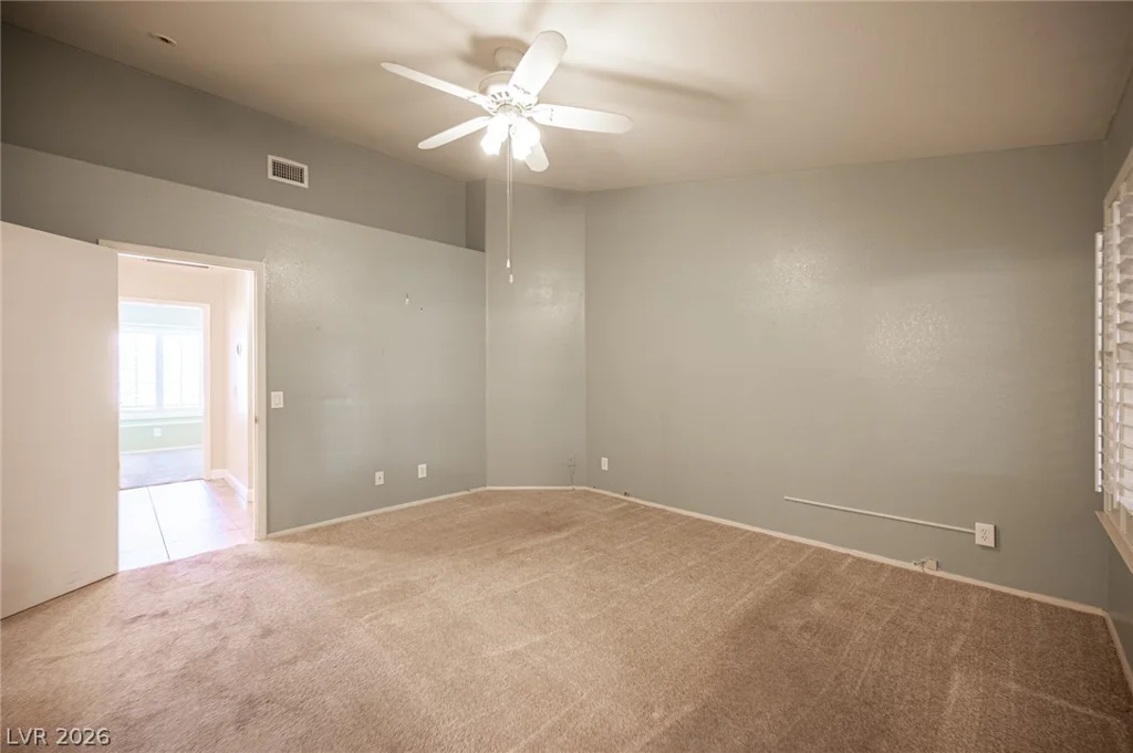 4353 Valley Regents, North Las Vegas, NV 89032