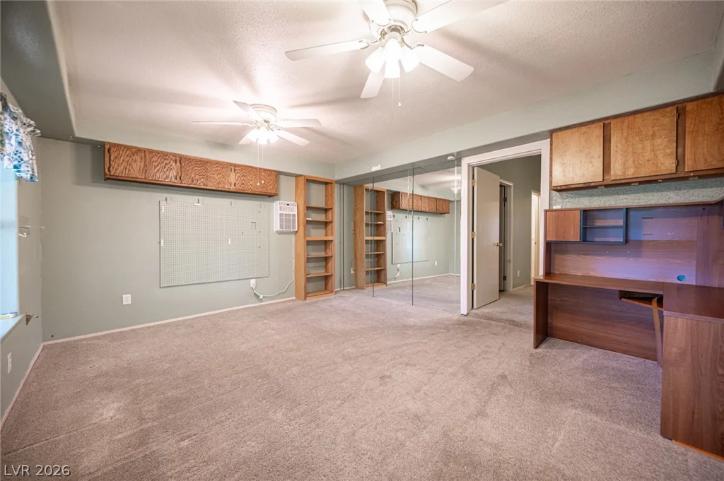 4353 Valley Regents, North Las Vegas, NV 89032