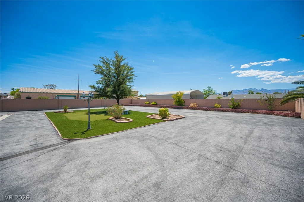 4353 Valley Regents, North Las Vegas, NV 89032
