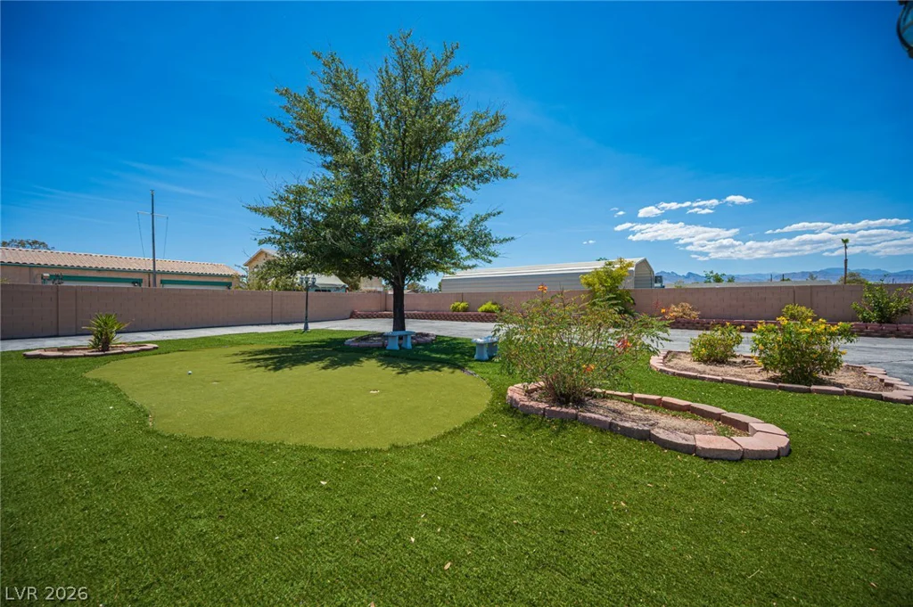 4353 Valley Regents, North Las Vegas, NV 89032