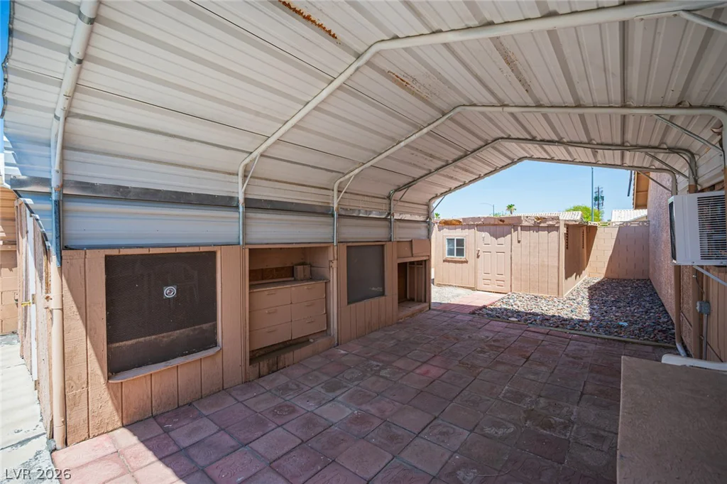 4353 Valley Regents, North Las Vegas, NV 89032