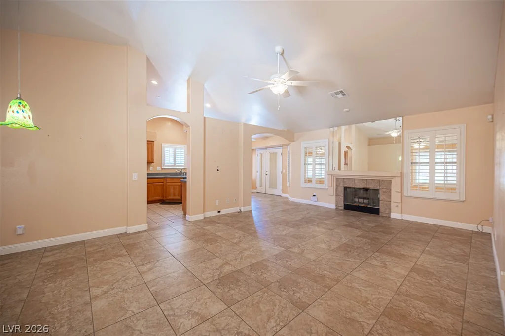 4353 Valley Regents, North Las Vegas, NV 89032