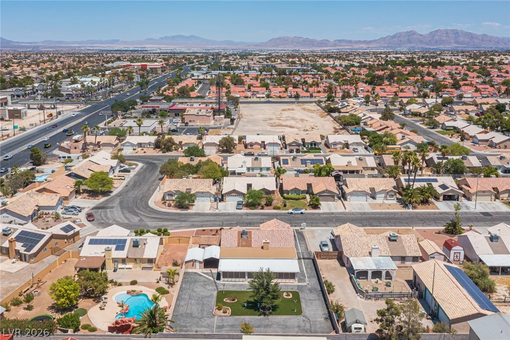 4353 Valley Regents, North Las Vegas, NV 89032
