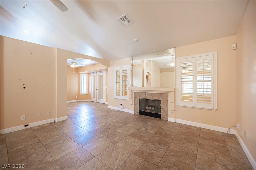 4353 Valley Regents, North Las Vegas, NV 89032